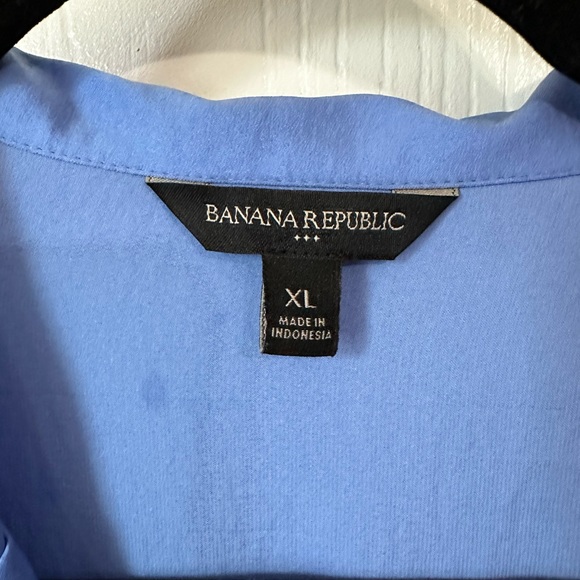 Banana Republic Button Down Satin Blouse - Picture 2 of 8